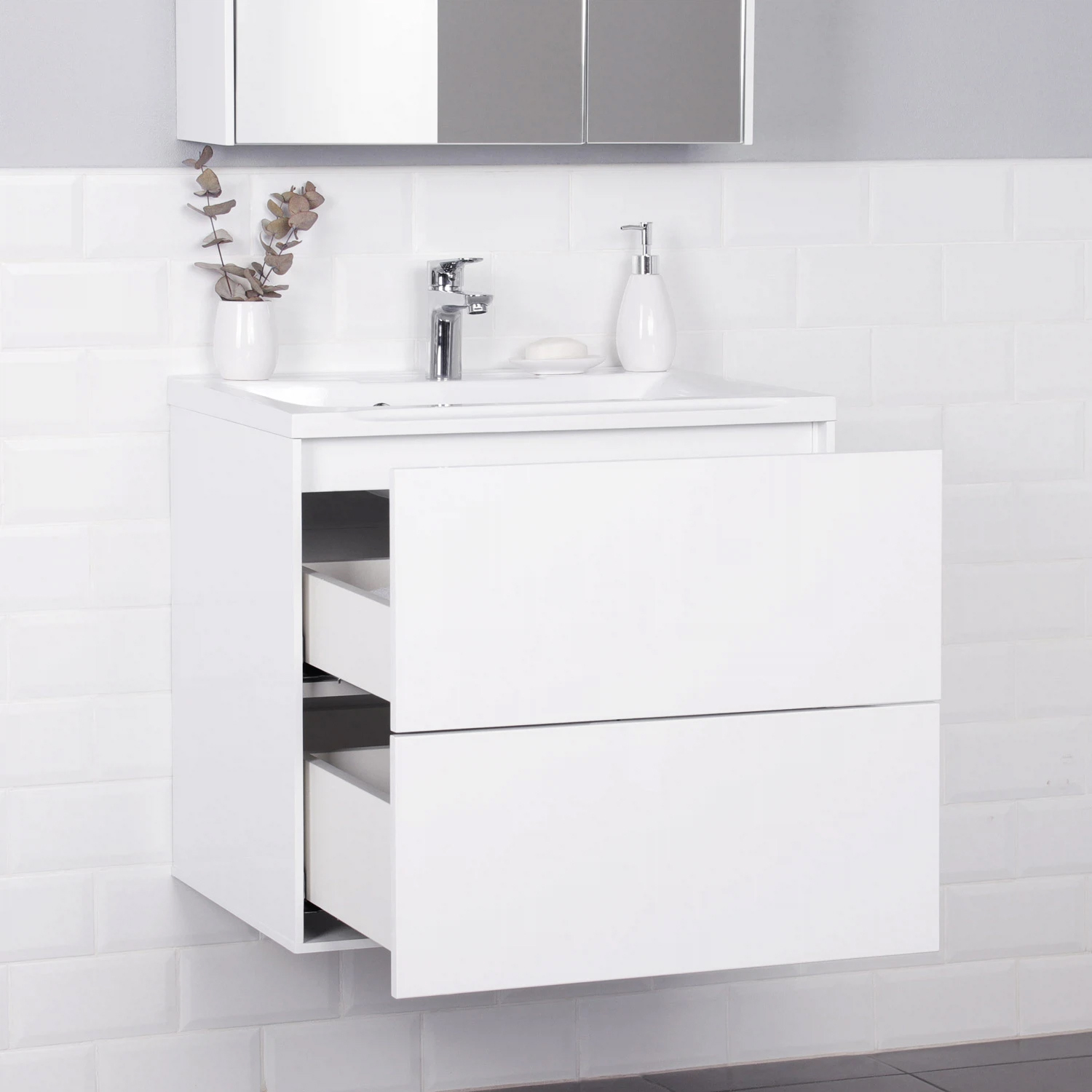 2atgzyxf4q94kuklcnbm51ldoixh3hoi.jpg Комплект тумба Итана Mia 65 (645х446х581) подвесная, с раковиной Milen 650, белый глянец