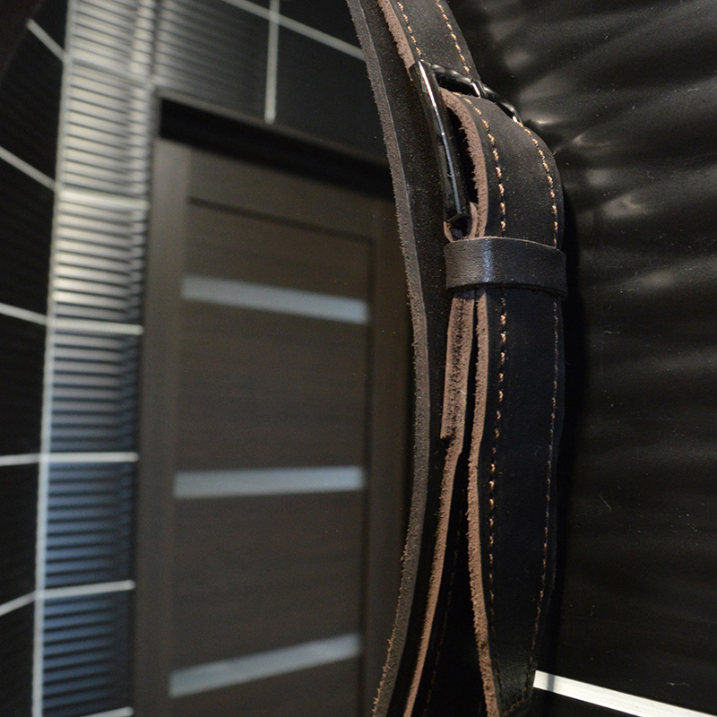 14d60ed1f83cac84dc86735ed06dfe03.jpeg Зеркало AZARIO Капитан D610 c подсветкой и диммером, бесконтактный сенсор, коричн кожа