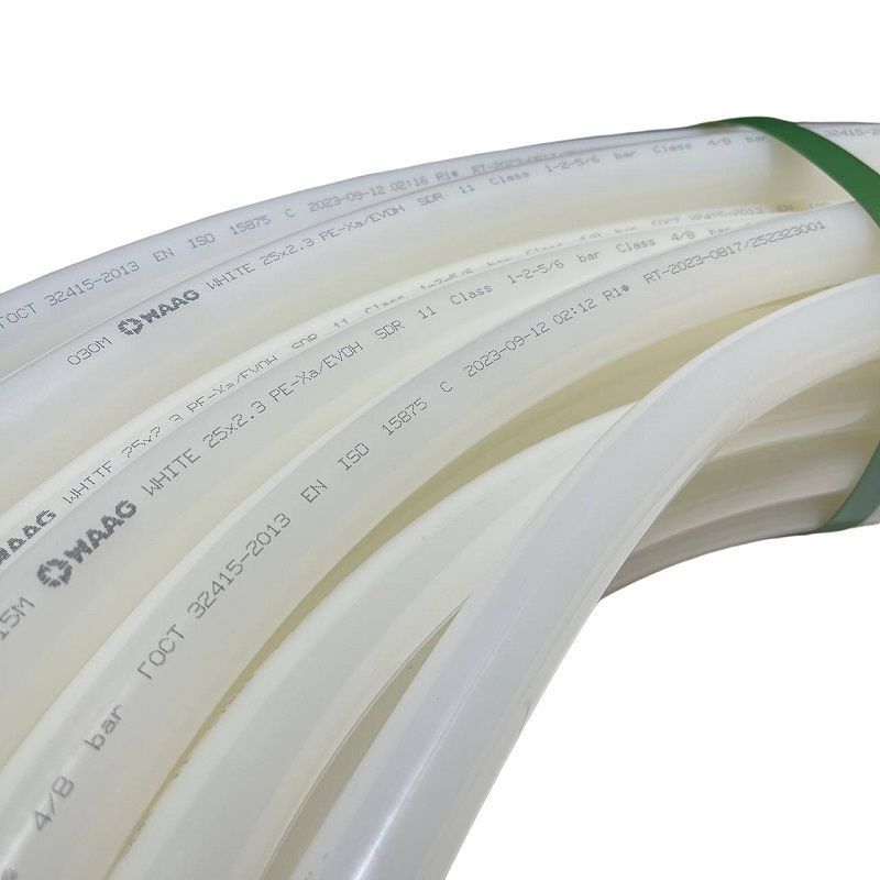 6018fef3_221e_11ee_8db1_04421acac403_c3af6fae_e754_11ee_8db2_04421acac403-1.jpg Труба из сшитого полиэтилена WAAG White DN25 x 2,3, PN 6 (бухта 50м), PE-Xa / EVOH, прозрачная