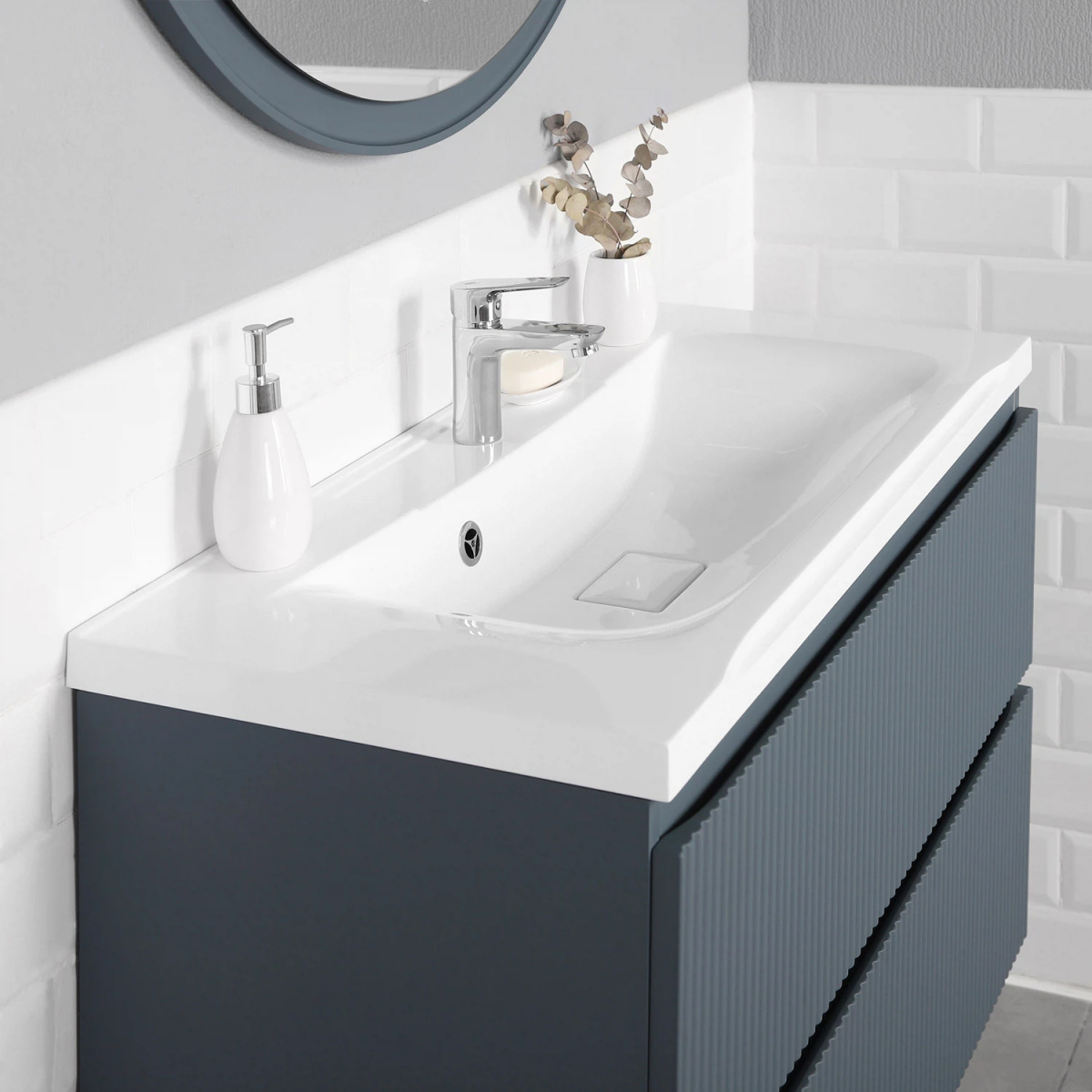 pjuvs45gt75zr53g70vug2a91cwdung5.jpg Комплект тумба Итана Kate 100 987х438х640 подвесная, с раковиной Milena 100, антрацит